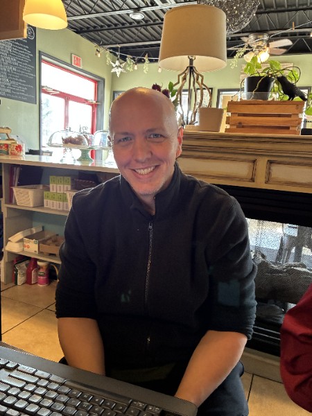 Pastor: Adam Sanftner